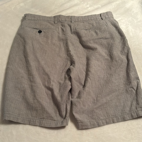 Men’s Old Navy Ultimate Slim linen shorts, size 32 - Picture 4 of 5